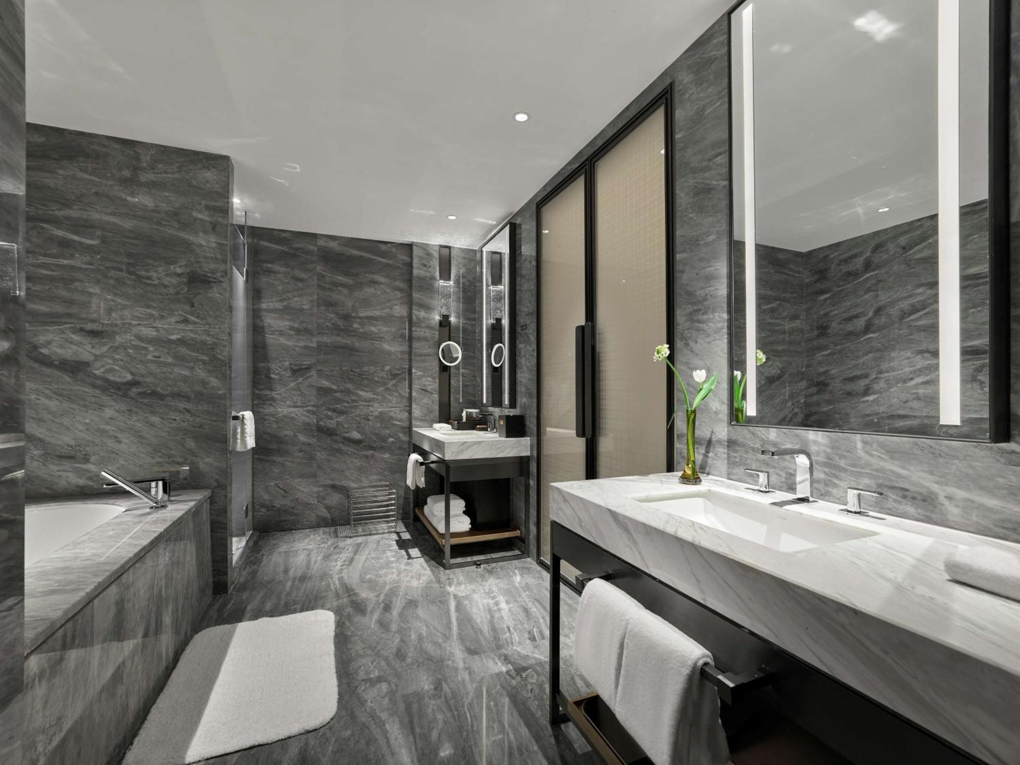 Doubletree By Hilton Chengdu Riverside - Close To Panda Base And Chengdu East Railway 외부 사진