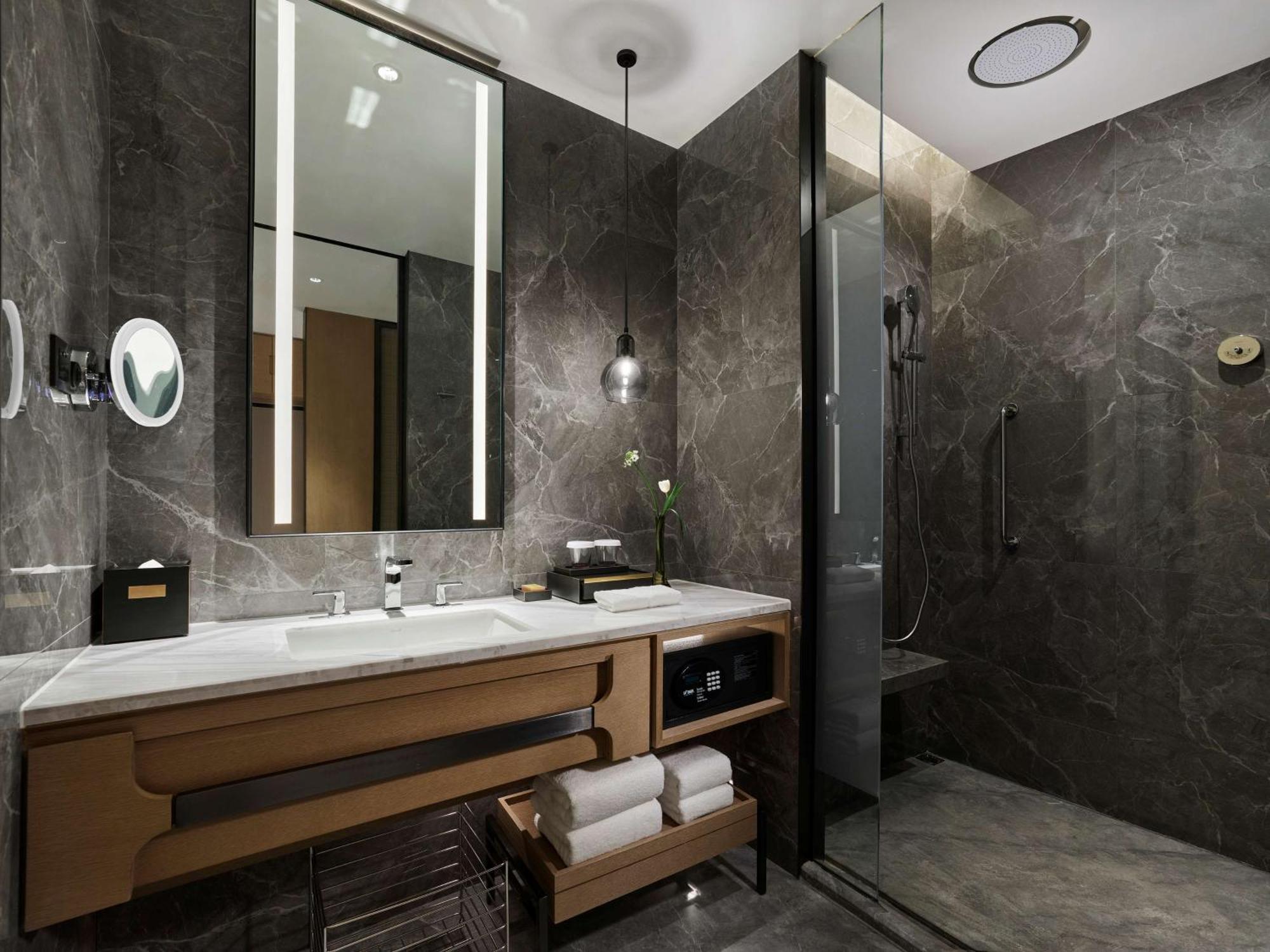 Doubletree By Hilton Chengdu Riverside - Close To Panda Base And Chengdu East Railway 외부 사진